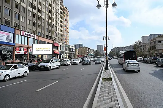 Satılır 3 otaqlı mənzil 135 m² — Bakı, İnşaatçılar 3 otaq 135.00 m²