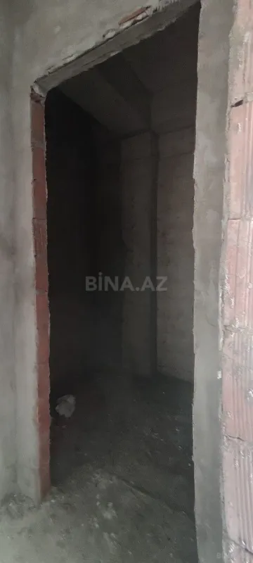 Satılır 2 otaqlı mənzil 82 m²