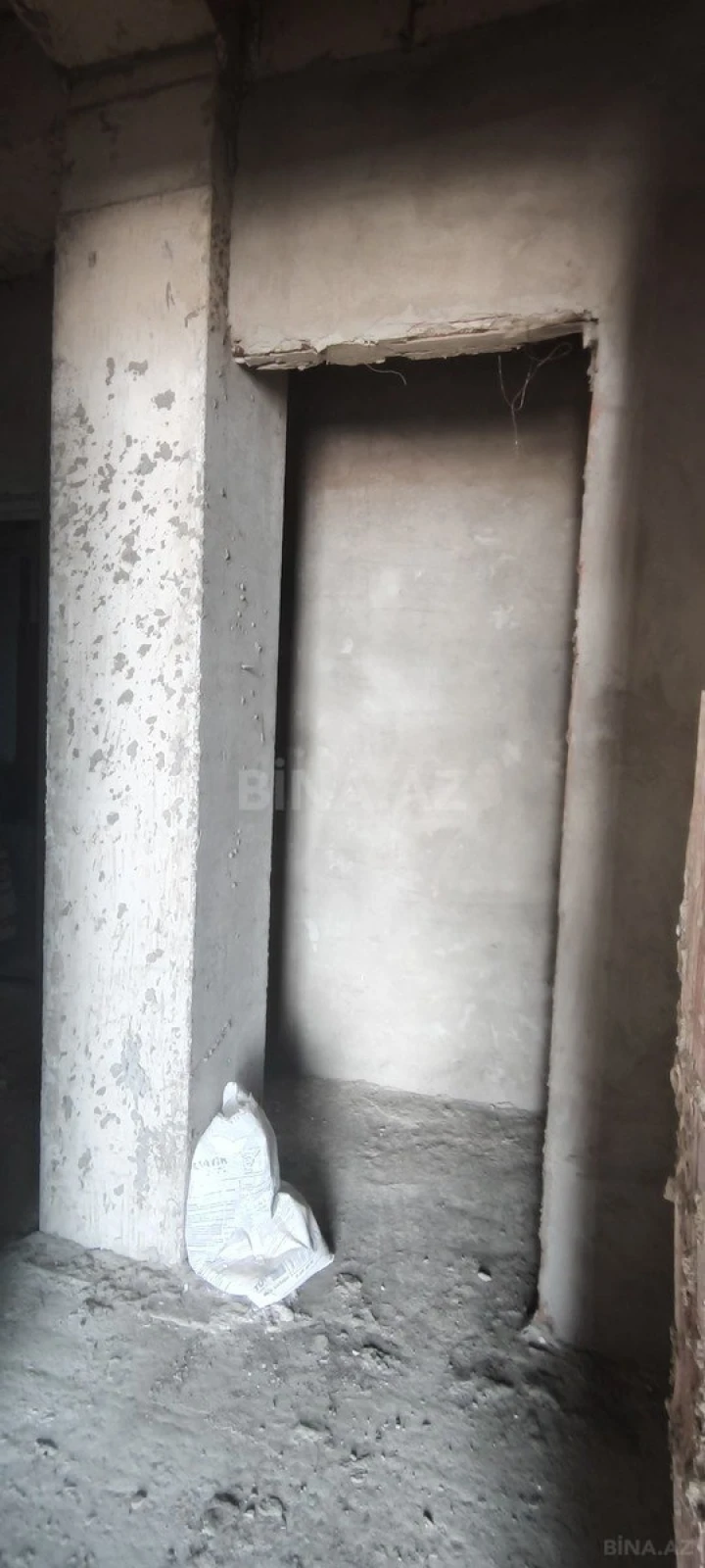 Satılır 2 otaqlı mənzil 82 m²