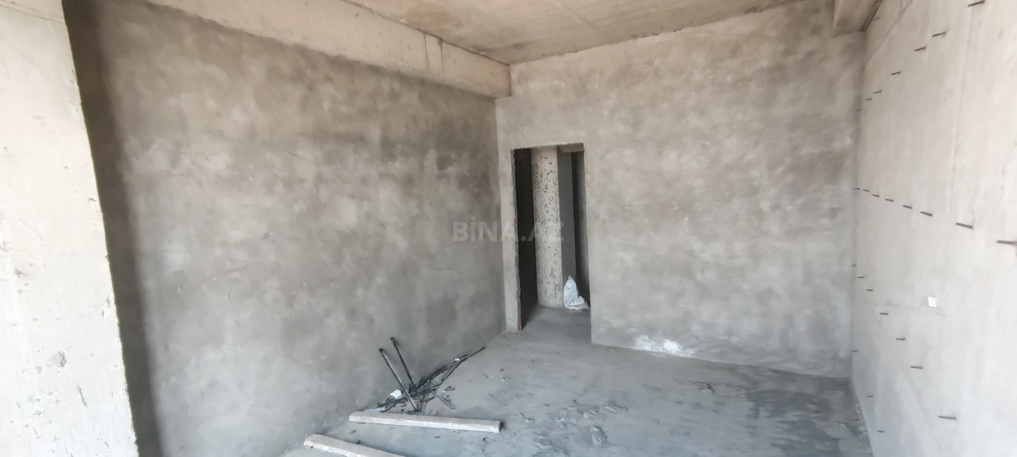 Satılır 2 otaqlı mənzil 82 m²