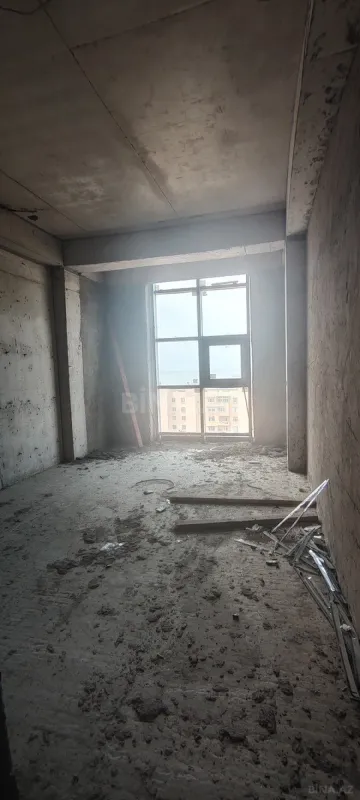 Satılır 2 otaqlı mənzil 82 m²