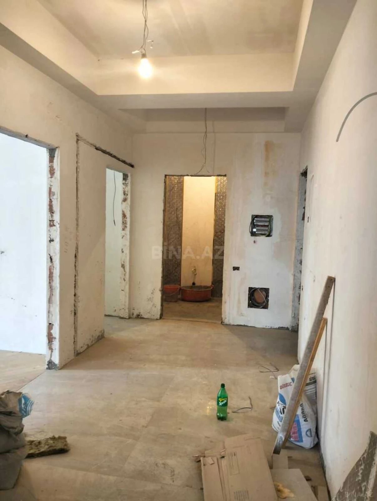 Satılır 3 otaqlı mənzil 130 m²