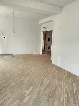 Satılır 3 otaqlı mənzil 130 m²