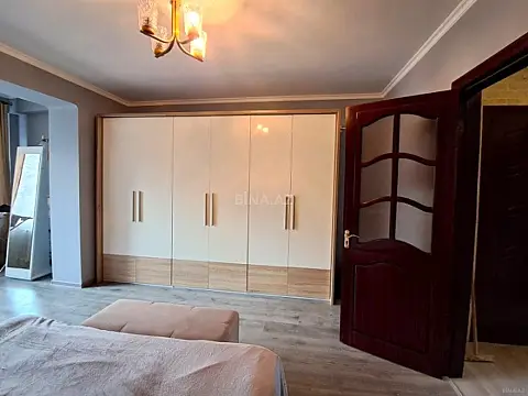 Satılır 2 otaqlı mənzil 75 m²