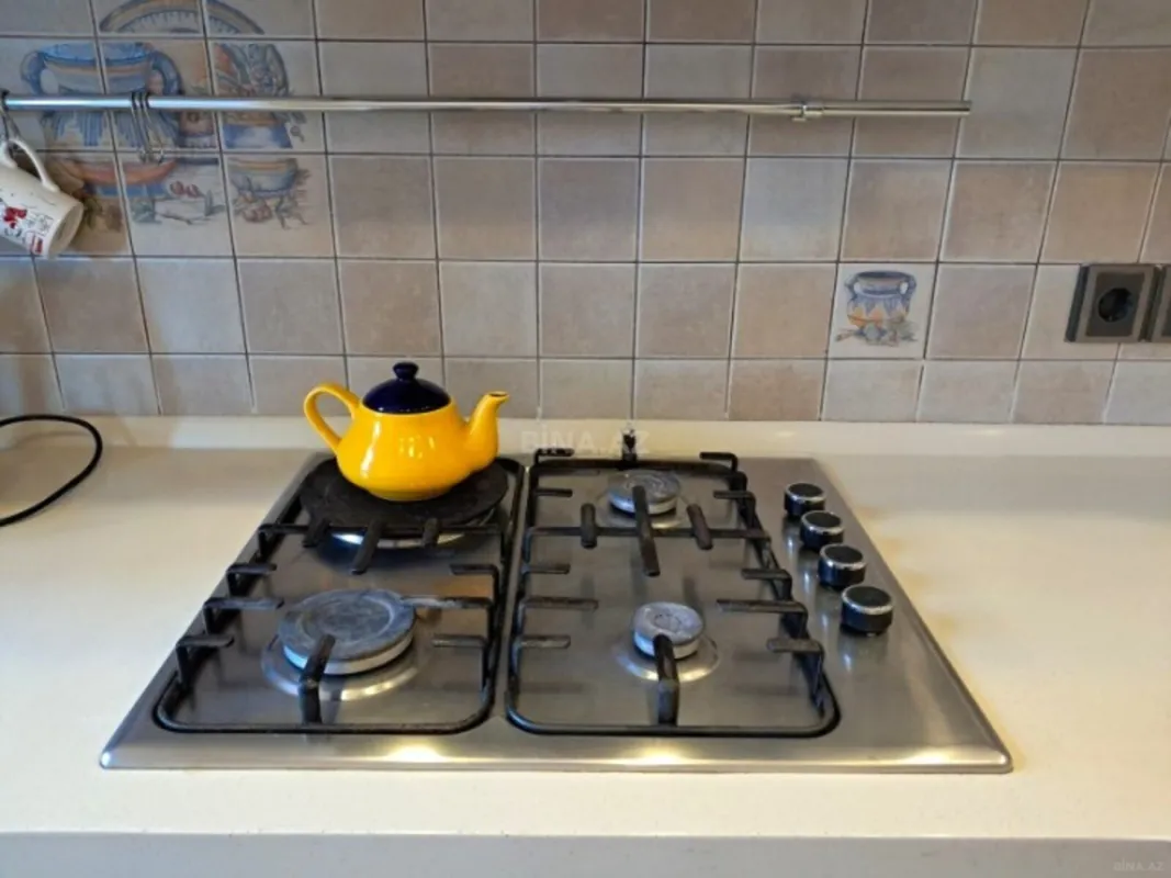 Satılır 2 otaqlı mənzil 75 m²