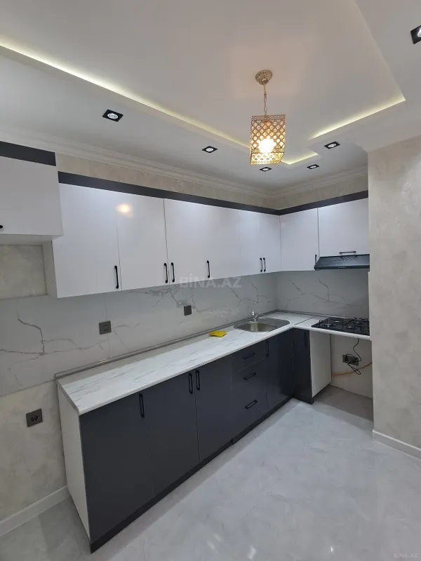 Satılır 2 otaqlı mənzil 74 m²
