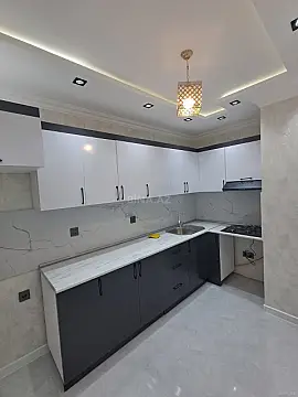 Satılır 2 otaqlı mənzil 74 m²