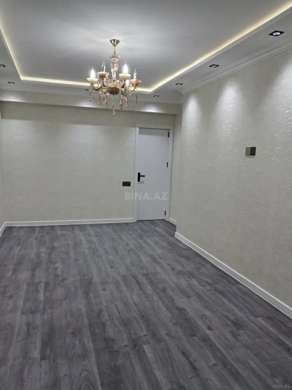 Satılır 2 otaqlı mənzil 74 m²