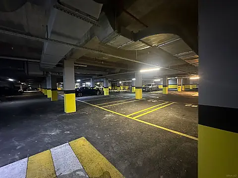 Satılır 1 otaqlı mənzil 66 m²