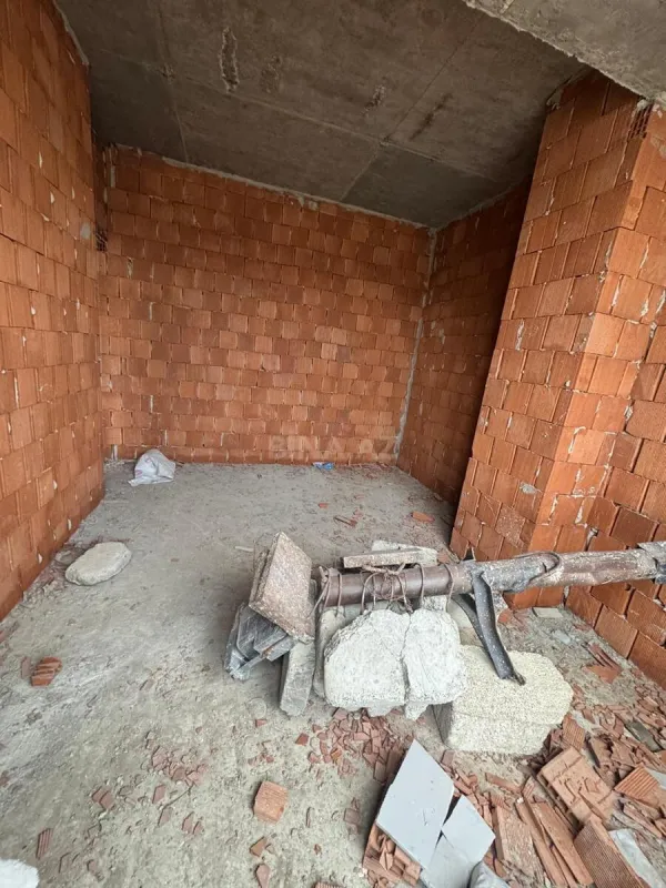 Satılır 1 otaqlı mənzil 66 m²