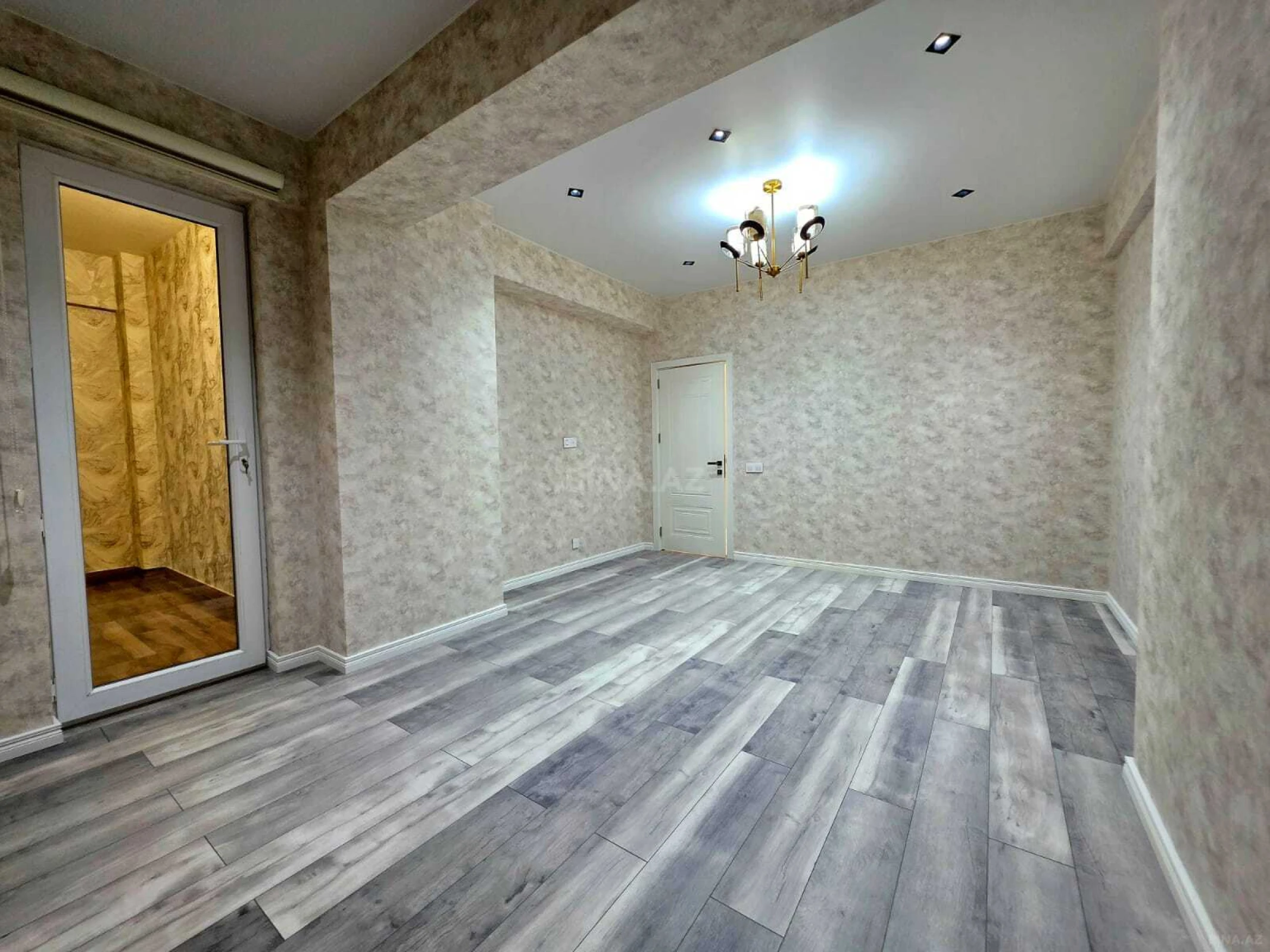 Satılır 3 otaqlı mənzil 100 m²