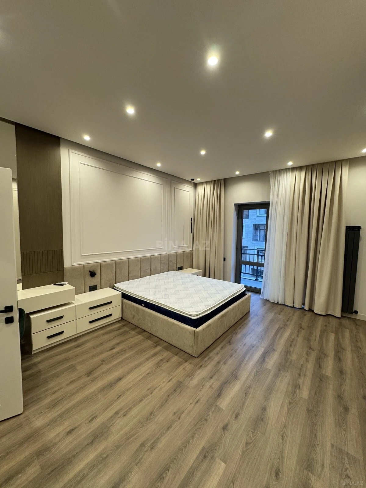 Kirayə verilir 3 otaqlı mənzil 160 m²
