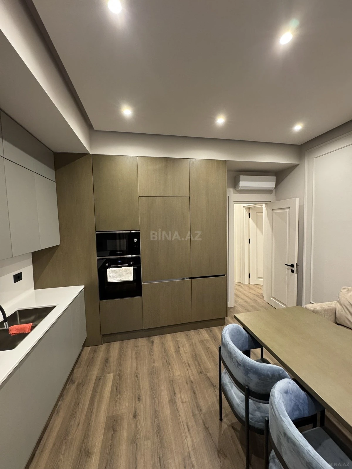 Kirayə verilir 3 otaqlı mənzil 160 m²