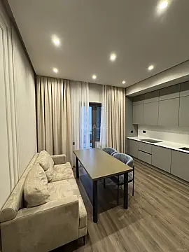 Kirayə verilir 3 otaqlı mənzil 160 m²