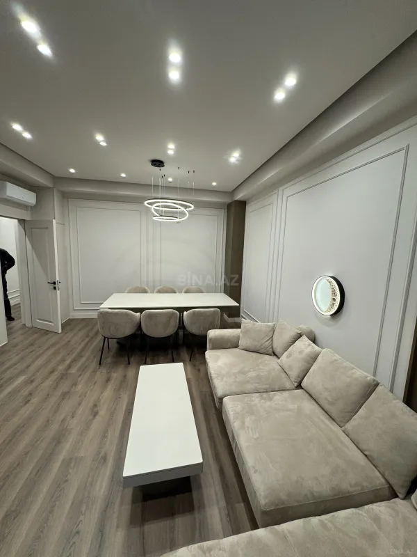 Kirayə verilir 3 otaqlı mənzil 160 m²