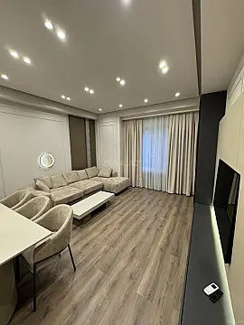 Kirayə verilir 3 otaqlı mənzil 160 m² — Bakı, Yeni Günəşli 3 otaq 160.00 m²