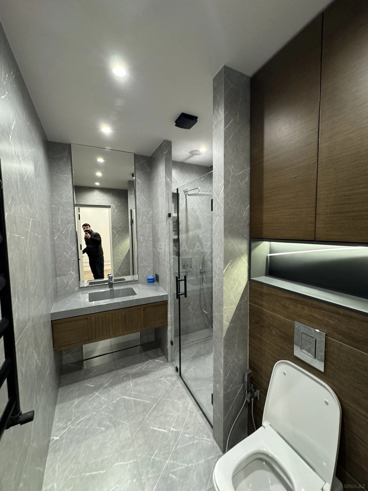 Kirayə verilir 3 otaqlı mənzil 160 m²