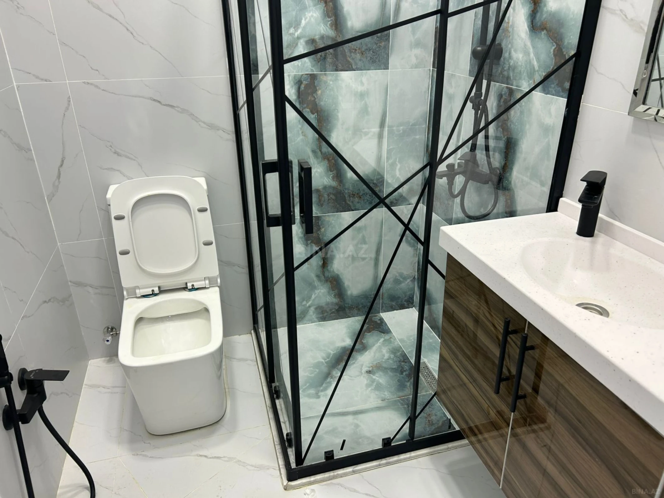 Satılır 4 otaqlı həyət evi 140 m²