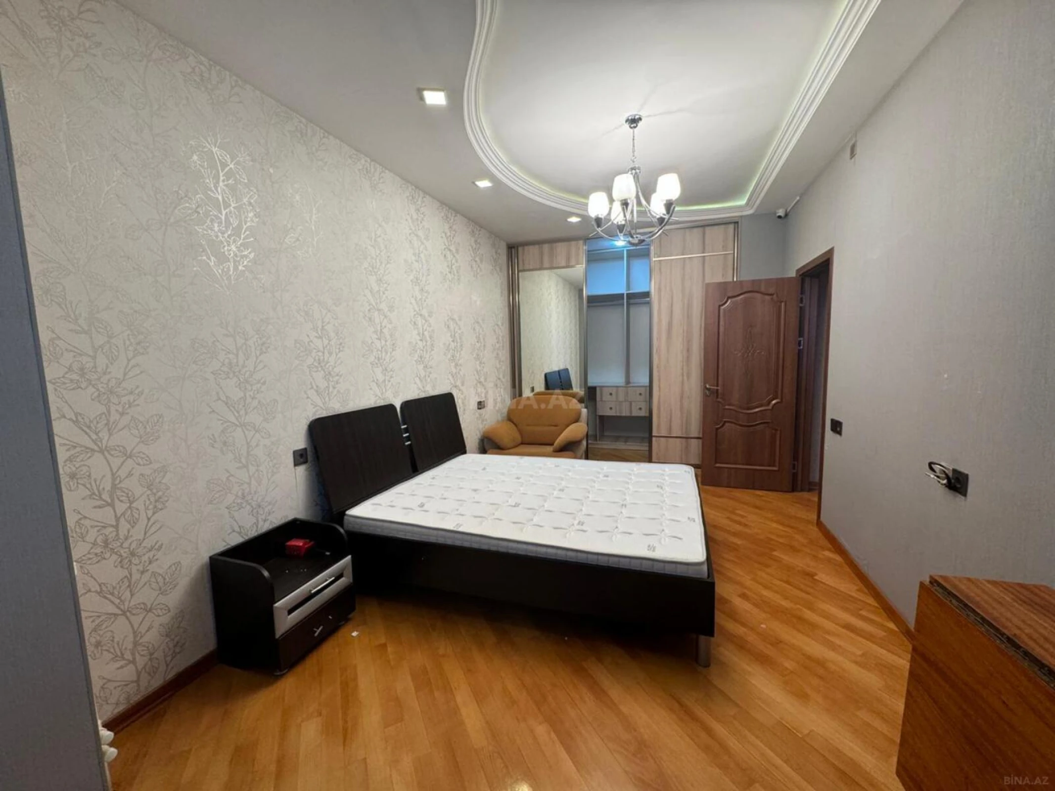 Satılır 3 otaqlı mənzil 80 m²