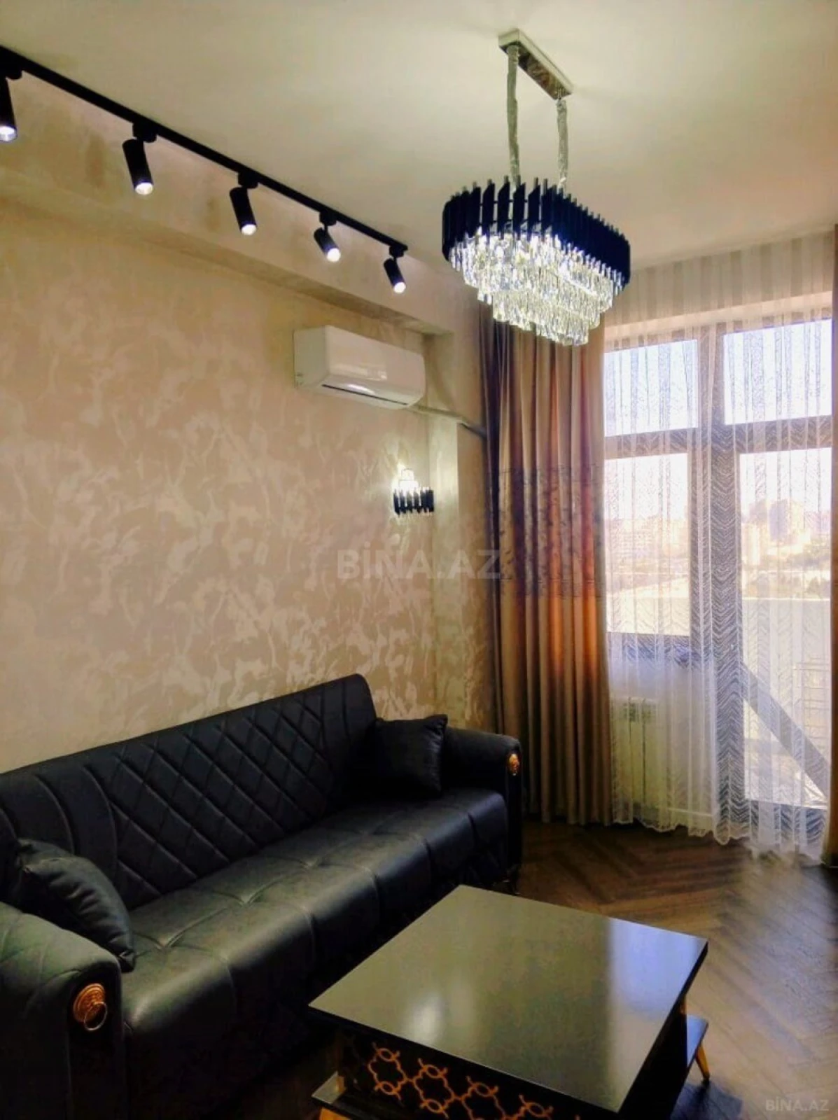 Satılır 2 otaqlı mənzil 53 m²