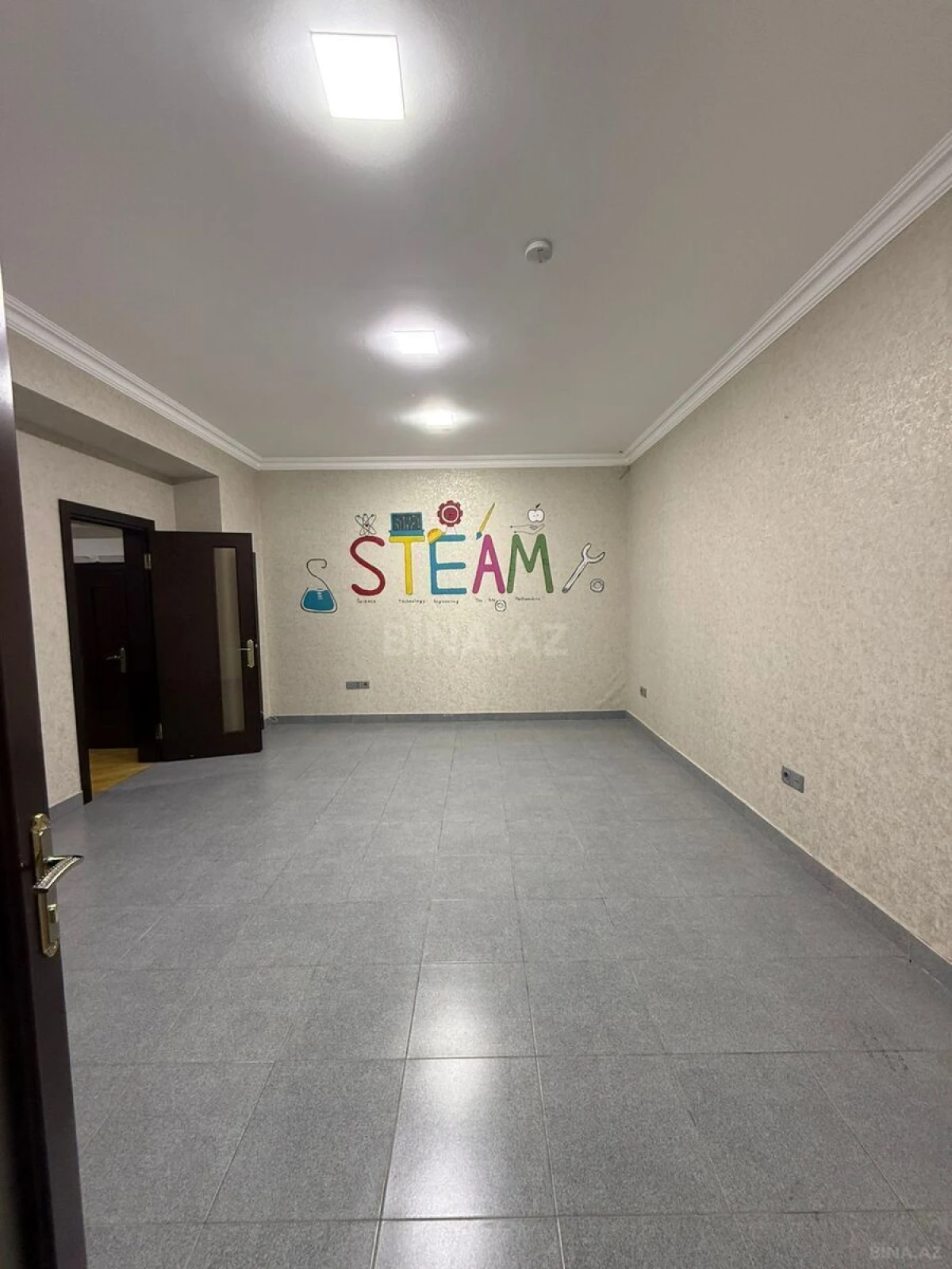 Kirayə verilir 9 otaqlı ofis 250 m²