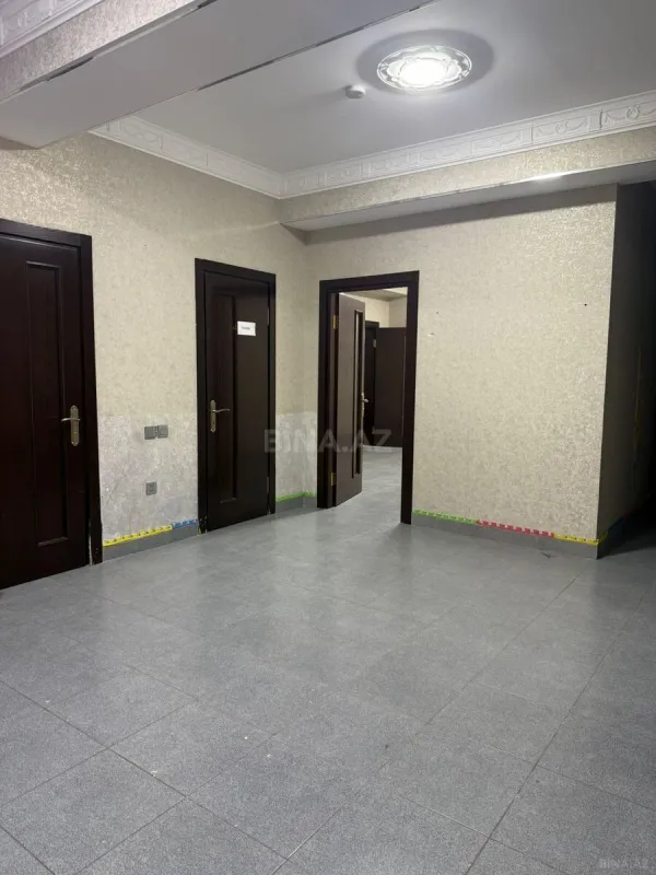 Kirayə verilir 9 otaqlı ofis 250 m²