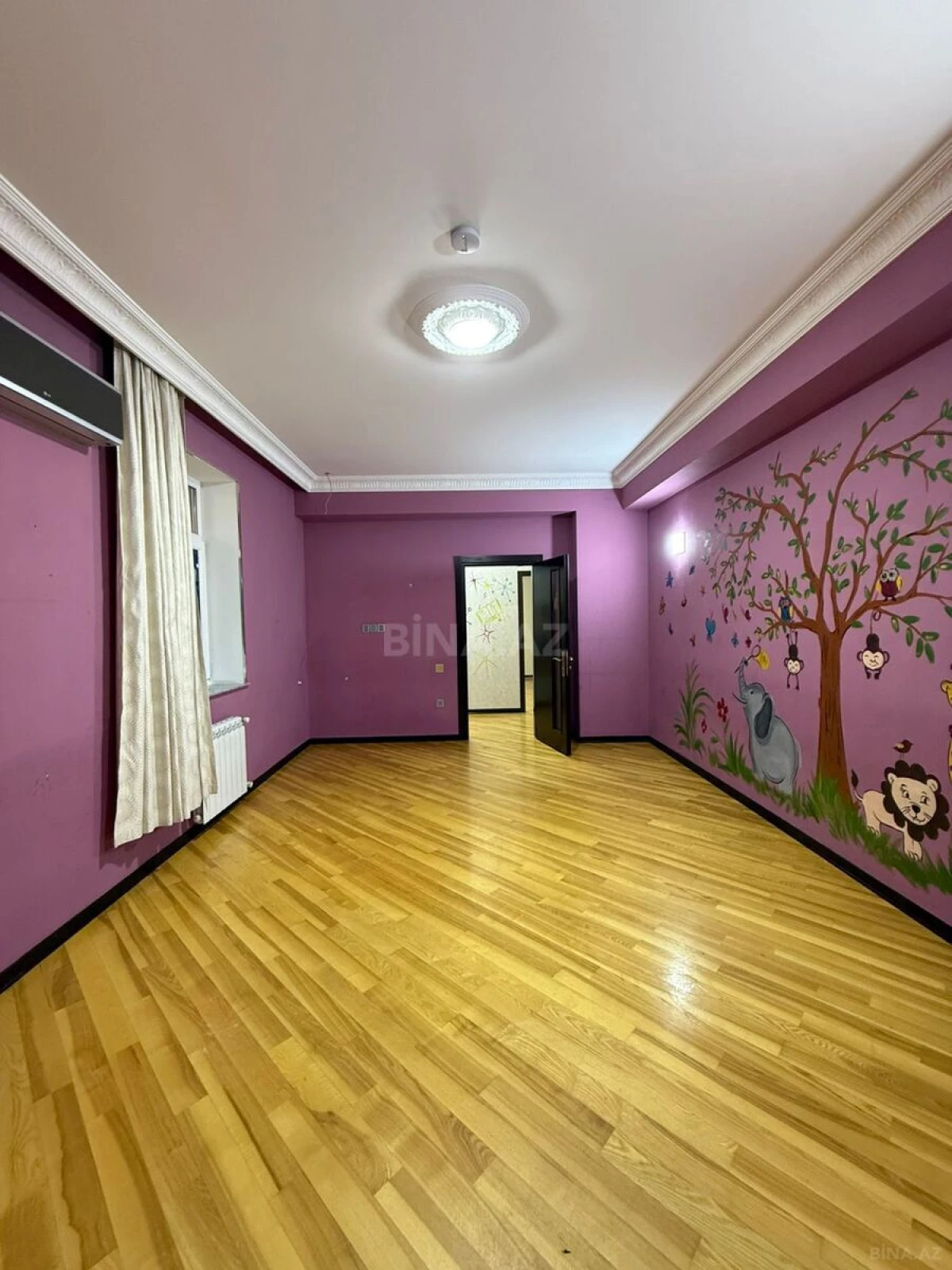 Kirayə verilir 9 otaqlı ofis 250 m²