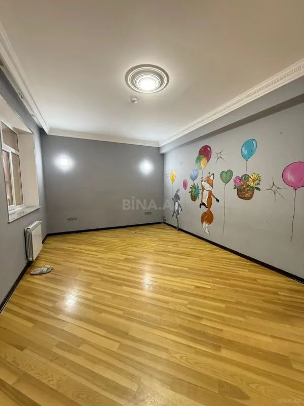Kirayə verilir 9 otaqlı ofis 250 m²