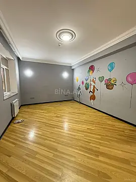 Kirayə verilir 9 otaqlı ofis 250 m²