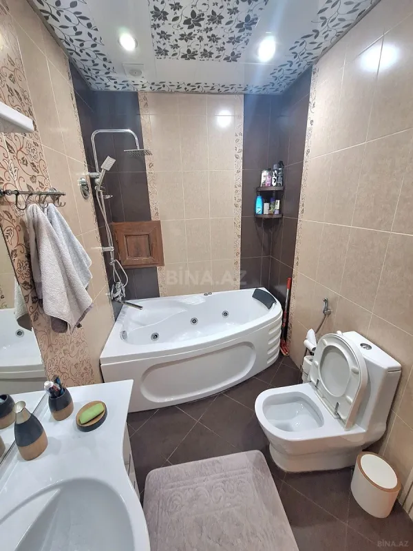 Satılır 3 otaqlı mənzil 127 m²