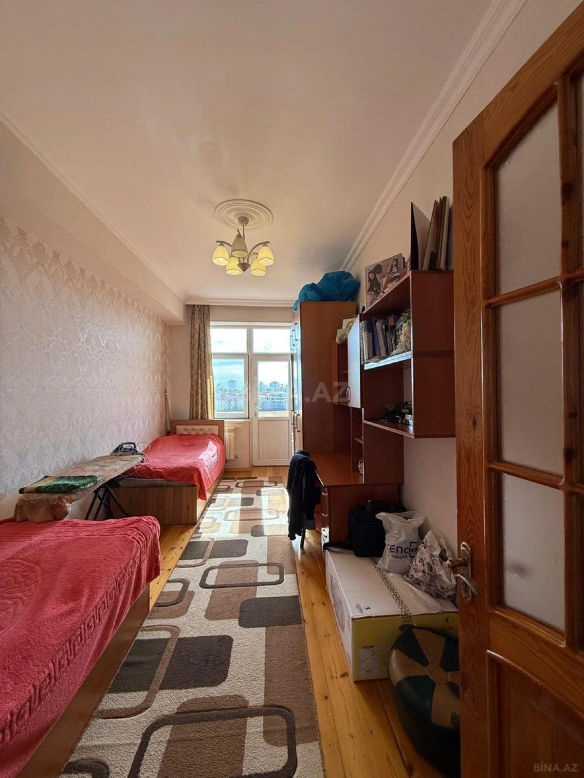 Satılır 3 otaqlı mənzil 130 m²
