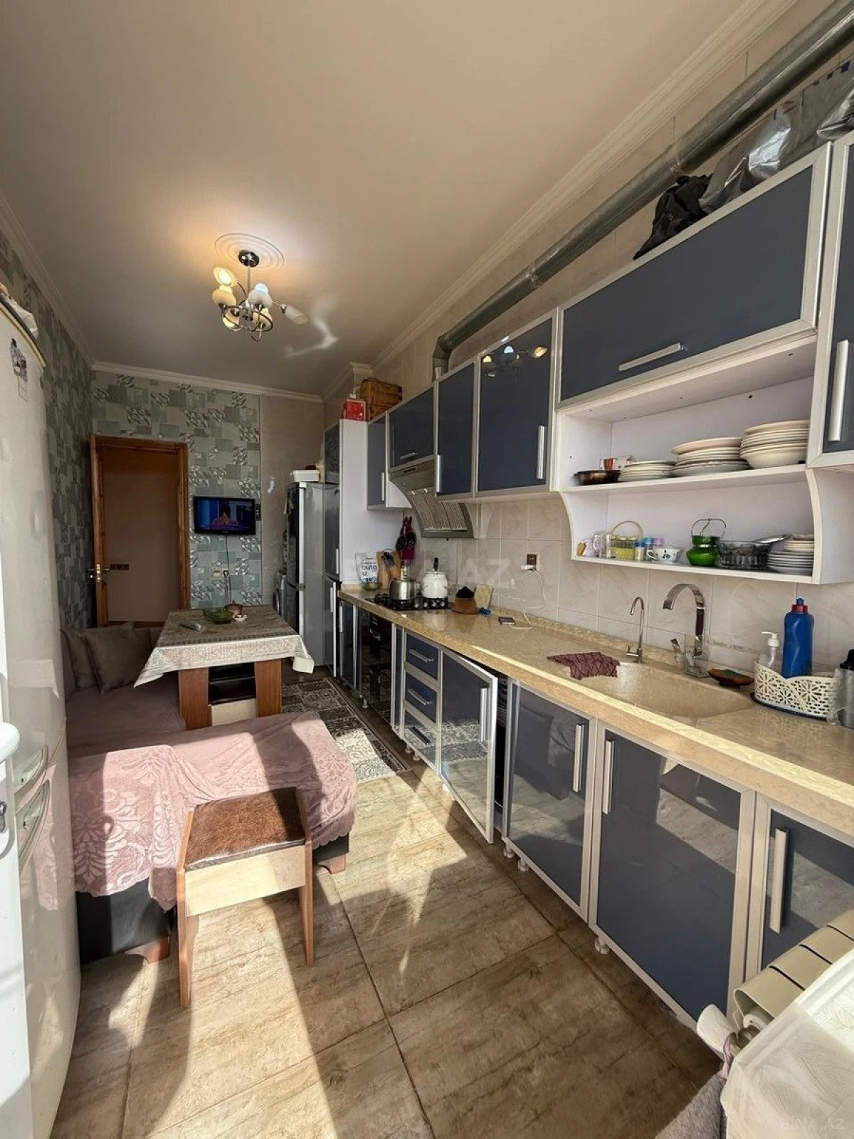 Satılır 3 otaqlı mənzil 130 m²