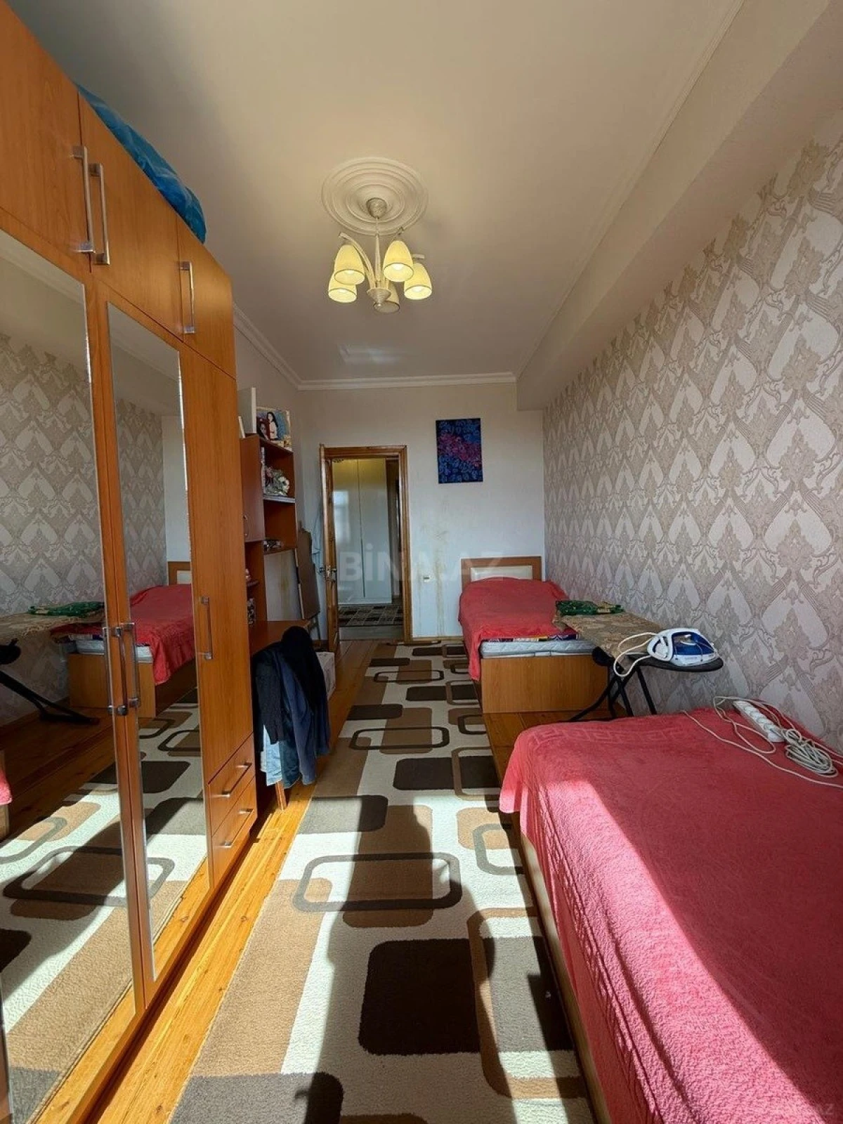 Satılır 3 otaqlı mənzil 130 m²