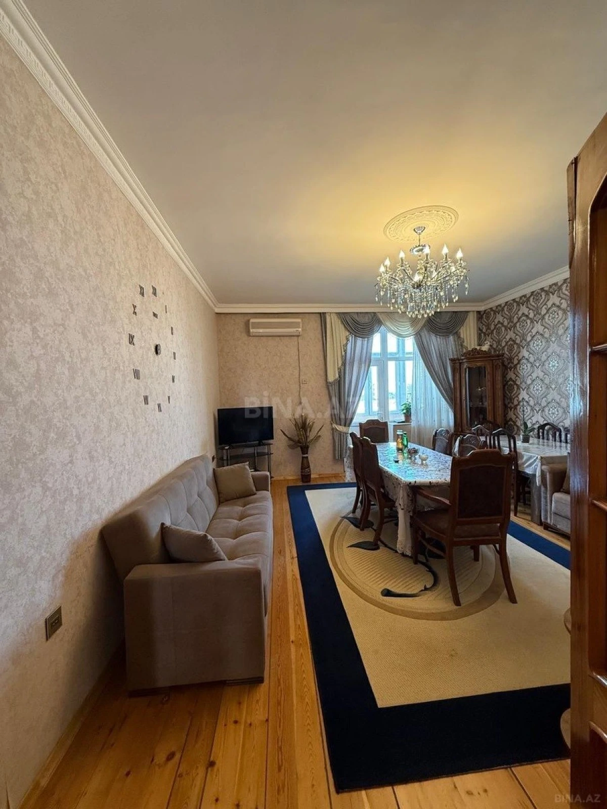 Satılır 3 otaqlı mənzil 130 m²