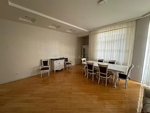 Kirayə verilir 3 otaqlı mənzil 180 m²