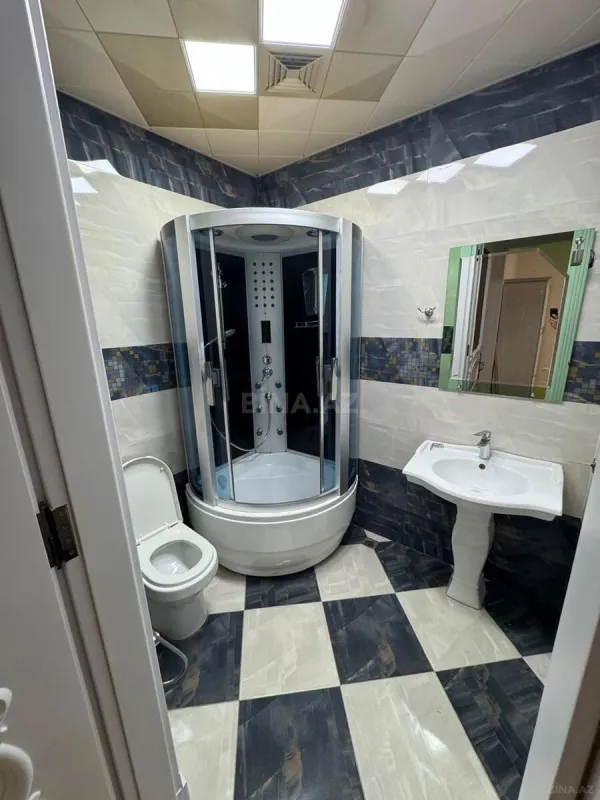 Kirayə verilir 3 otaqlı mənzil 180 m²