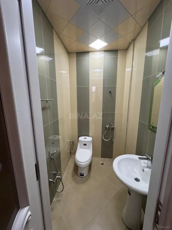 Kirayə verilir 3 otaqlı mənzil 180 m²