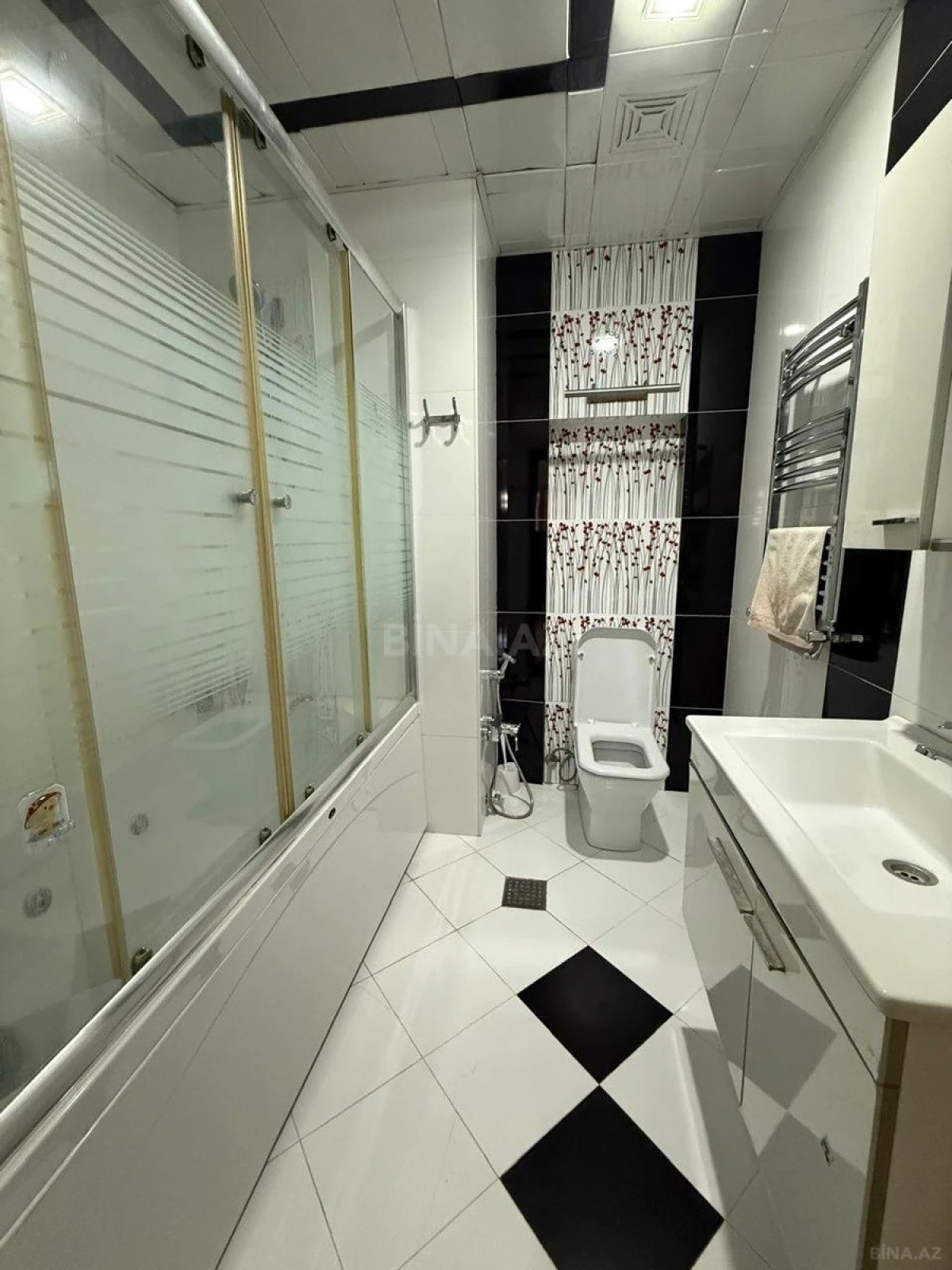 Satılır 3 otaqlı mənzil 100 m²