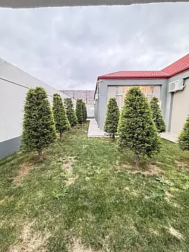 Satılır 5 otaqlı həyət evi 265 m²