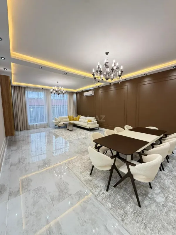 Satılır 5 otaqlı həyət evi 265 m²