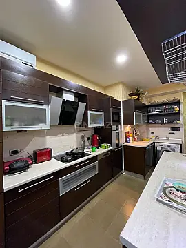 Kirayə verilir 3 otaqlı mənzil 140 m²