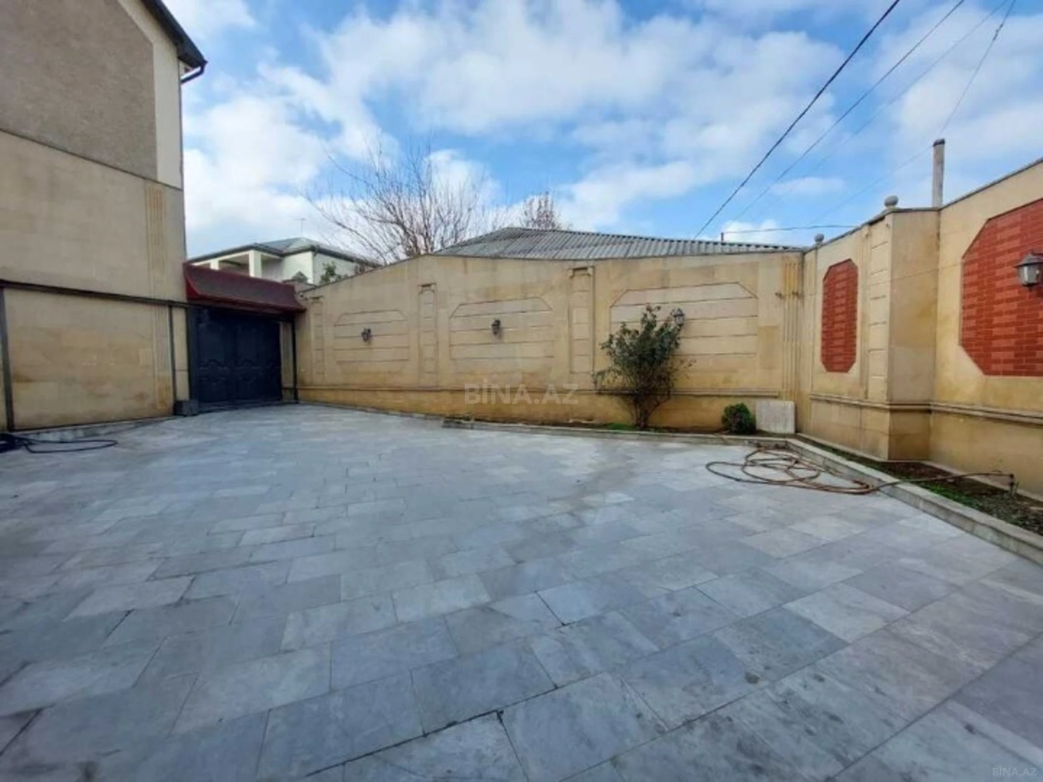 Kirayə verilir 6 otaqlı ofis 320 m²