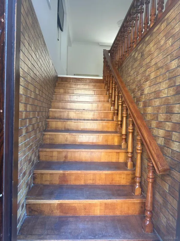 Kirayə verilir 6 otaqlı ofis 320 m²