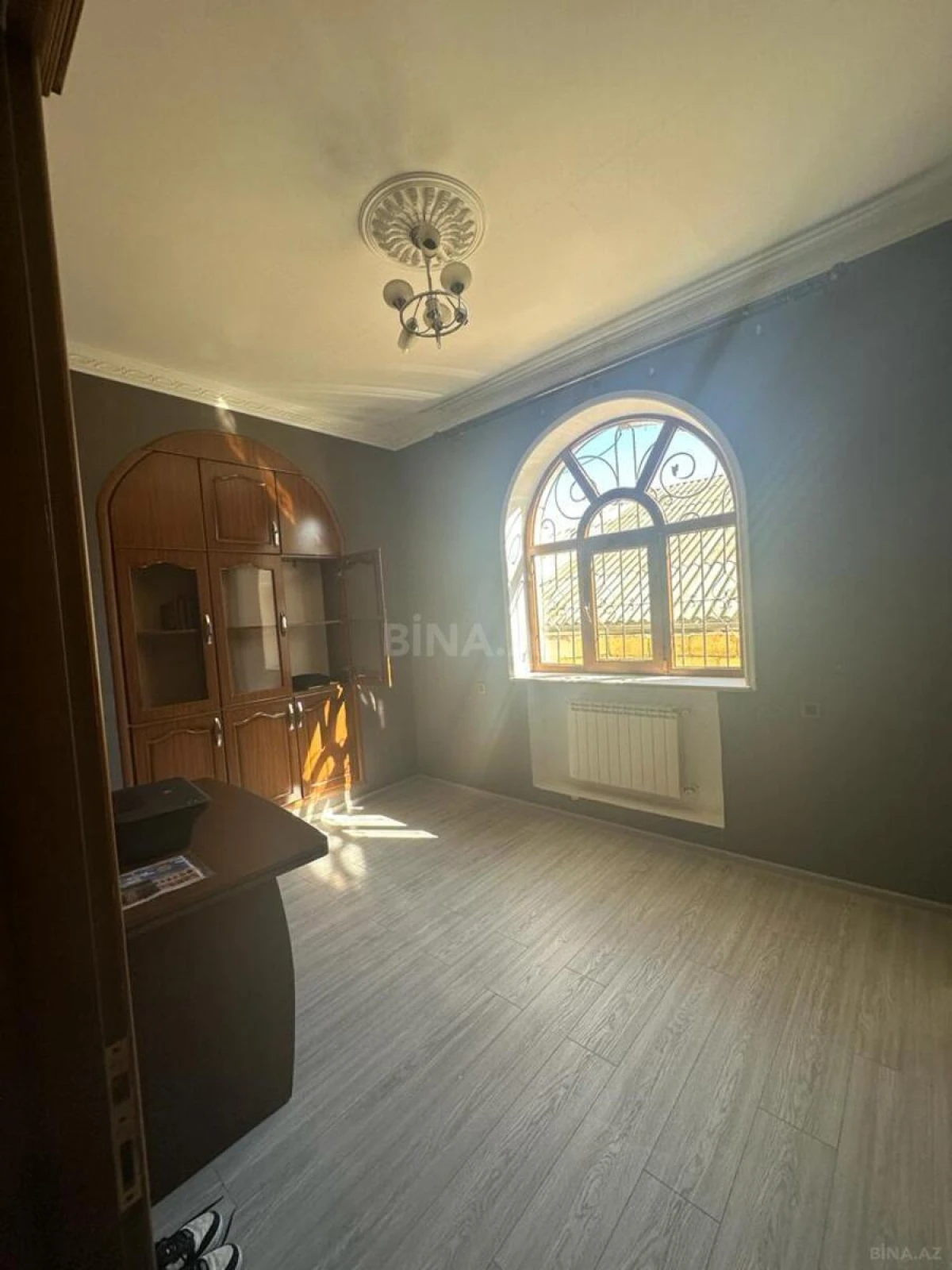 Kirayə verilir 6 otaqlı ofis 320 m²