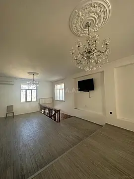 Kirayə verilir 6 otaqlı ofis 320 m²