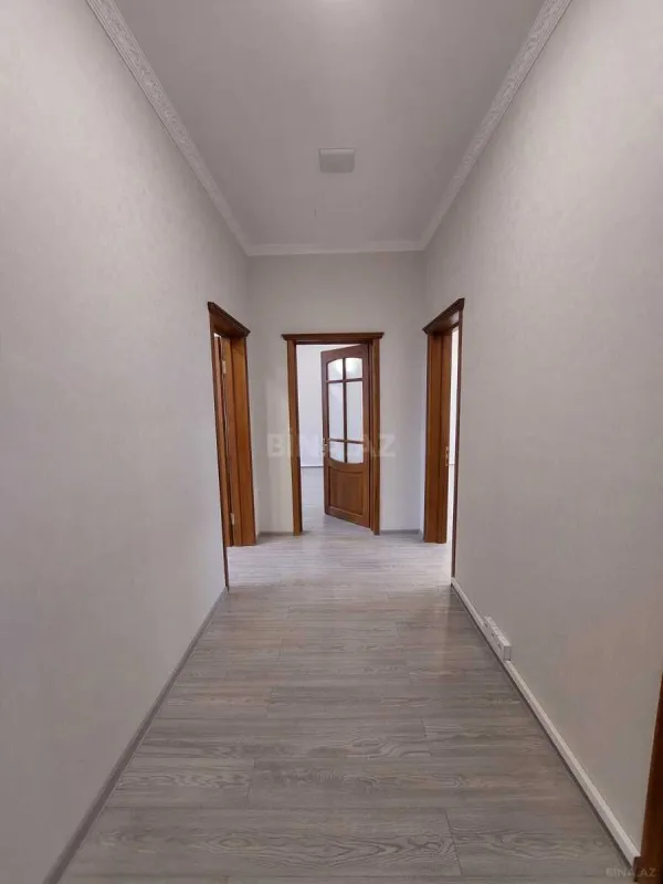 Kirayə verilir 6 otaqlı ofis 320 m²