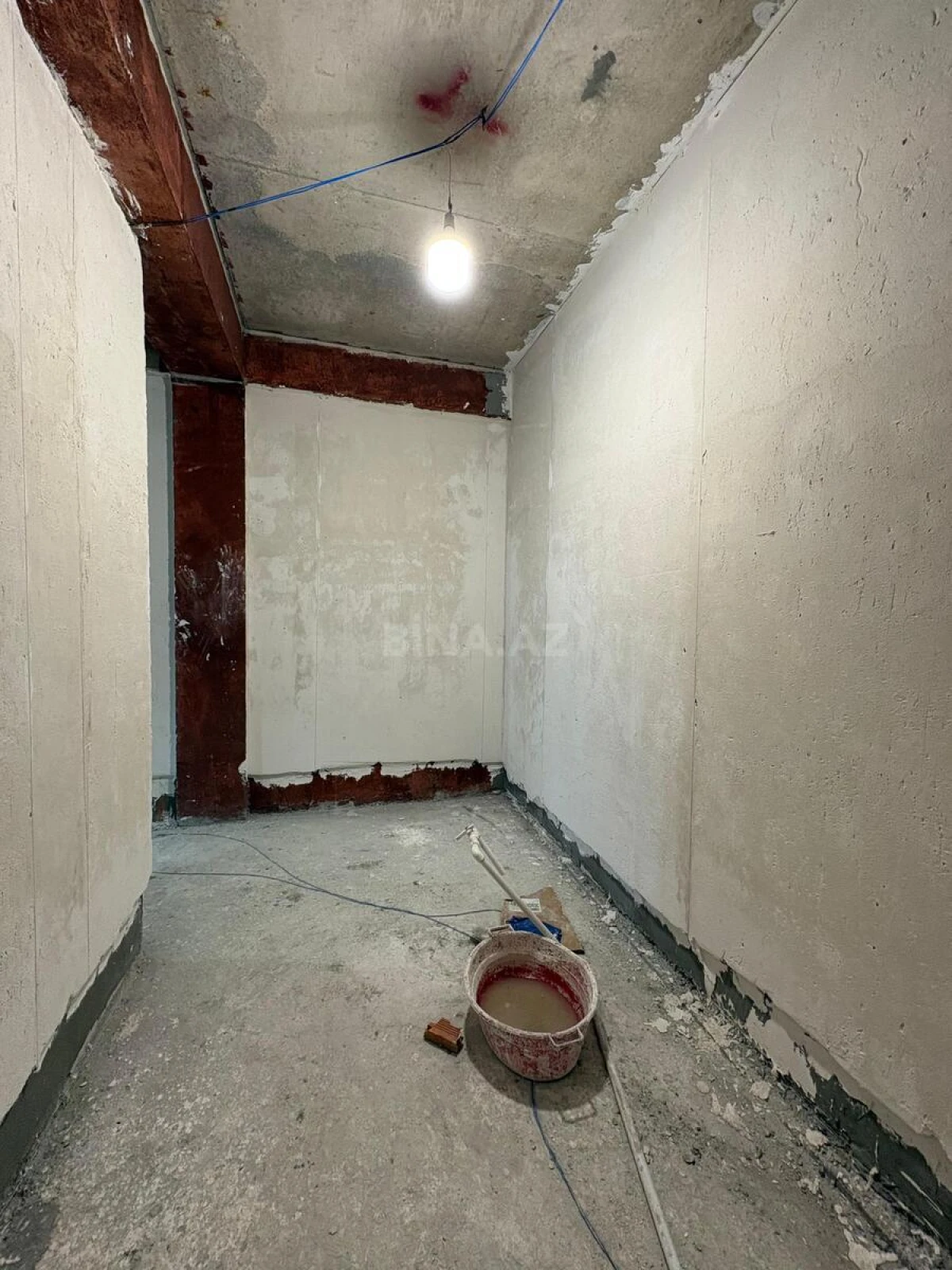 Satılır 3 otaqlı mənzil 135 m²