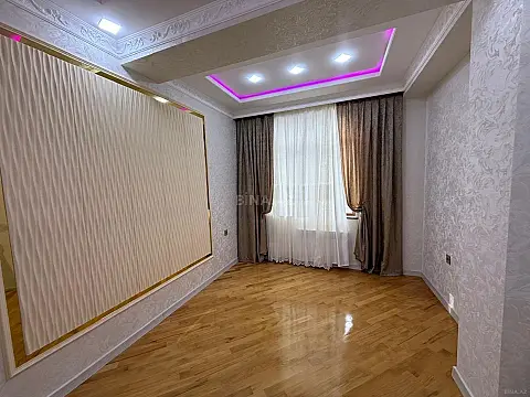 Satılır 3 otaqlı mənzil 112 m²