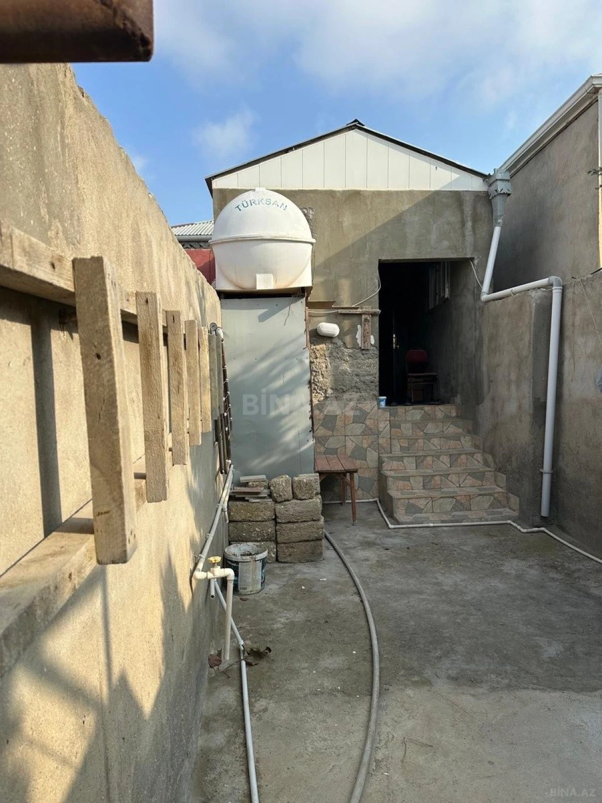 Satılır 2 otaqlı həyət evi 53 m²