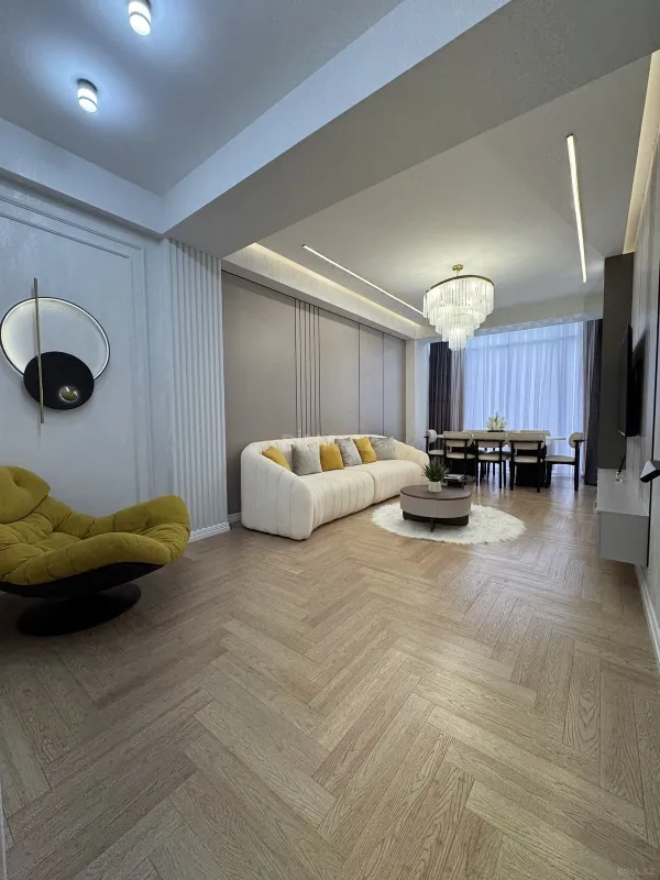 Satılır 3 otaqlı mənzil 120 m²
